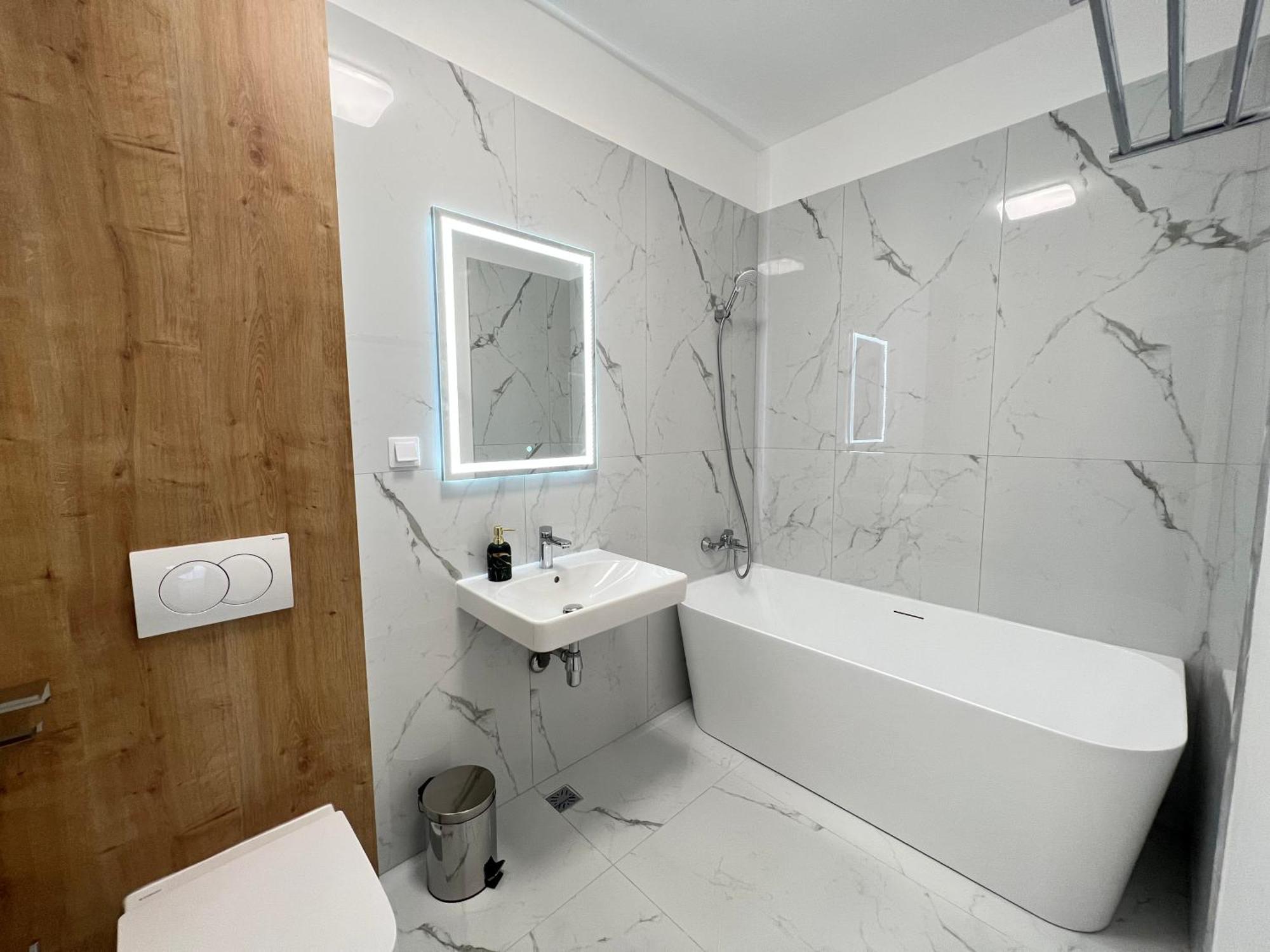 Exit Aparthotel Флорешты Экстерьер фото