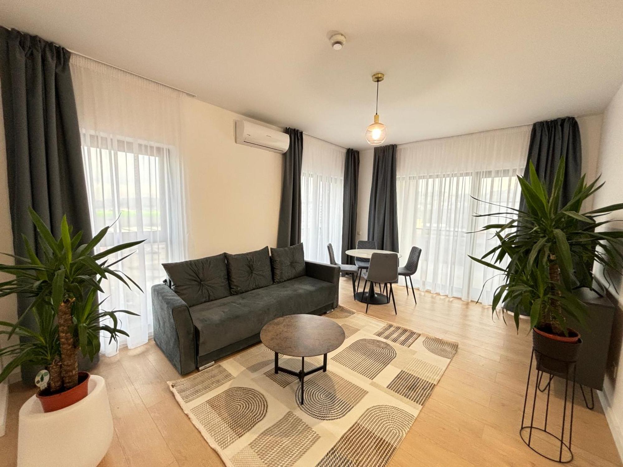 Exit Aparthotel Флорешты Экстерьер фото