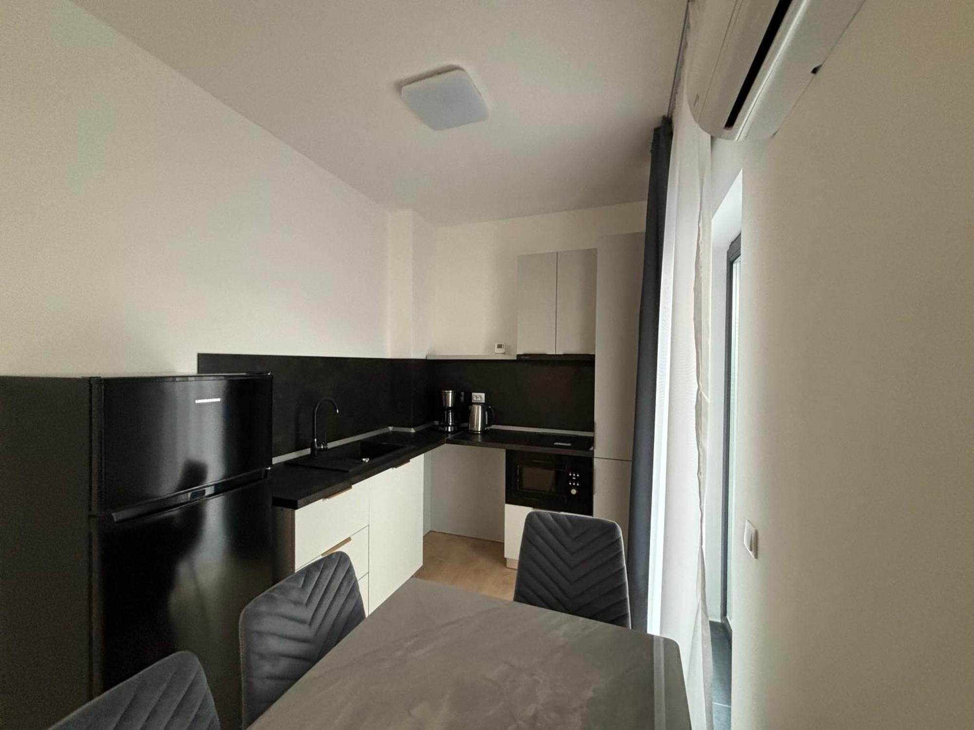 Exit Aparthotel Флорешты Экстерьер фото